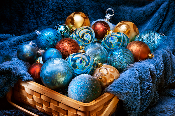 blue-christmas-ornaments